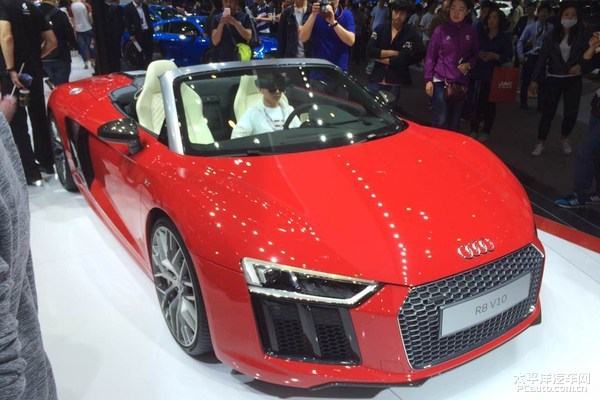 {六合彩}(二手奥迪r8敞篷多少钱一辆)